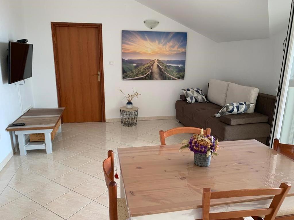 Francis Appartements Пакоштане Экстерьер фото